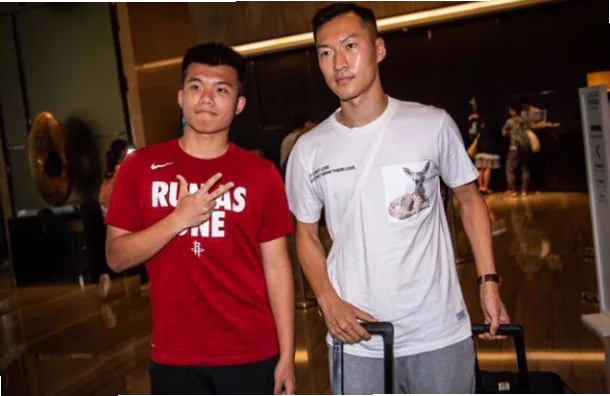足球归化球员政策近年来成为国内足坛焦点